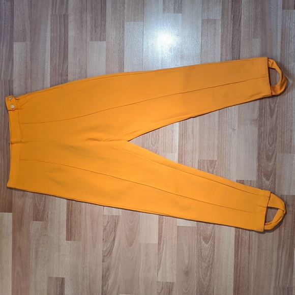 Vintage 70's bright orange stirrup pants - Picture 1 of 6